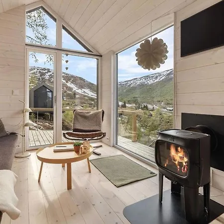 Tiny Mountain I 度假居 斯特兰达