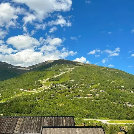 Tiny Mountain I