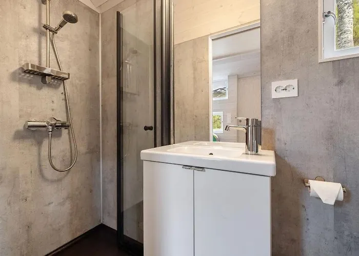 Tiny Mountain I Dom wakacyjny *