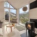 Tiny Mountain I 펜션 스트란다